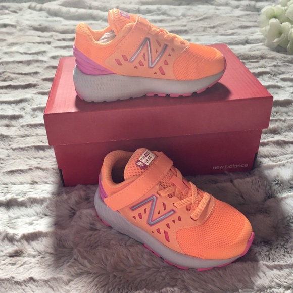 New Balance Other - New Balance Fuel Core Urge Sneakers Girl’s sz 6